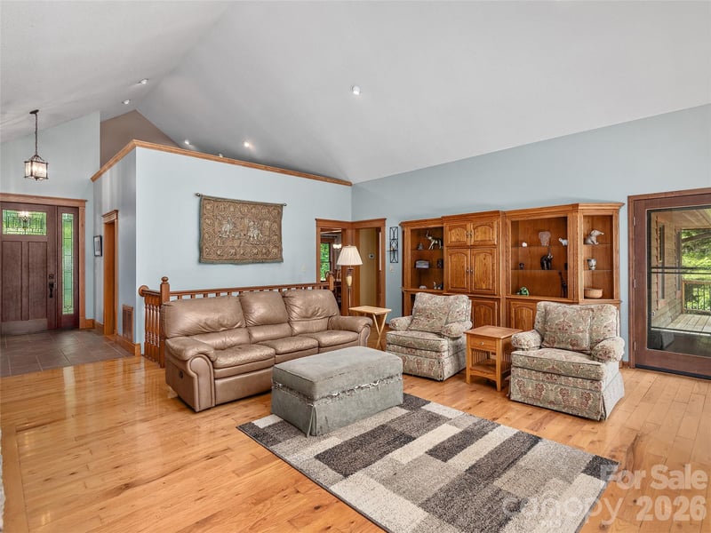 40 Deer Ridge Rd, Mills River, NC 28759