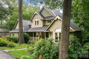 203 Coachmans Ct, Asheville, NC 28803