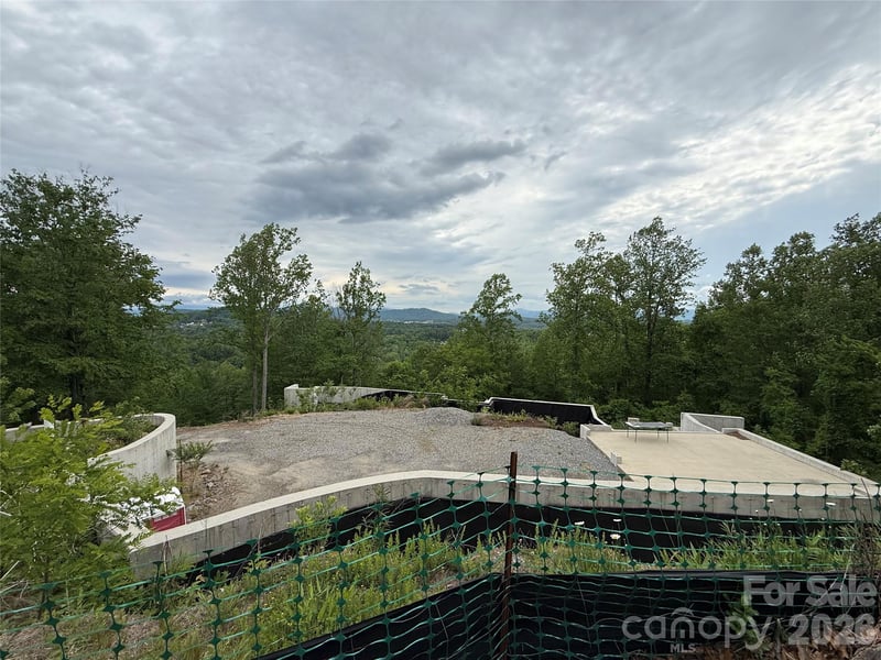 16 Ridge Pine Trl, Arden, NC 28704