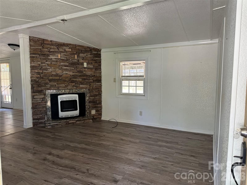 4191 Deerfield Dr, Maiden, NC 28650