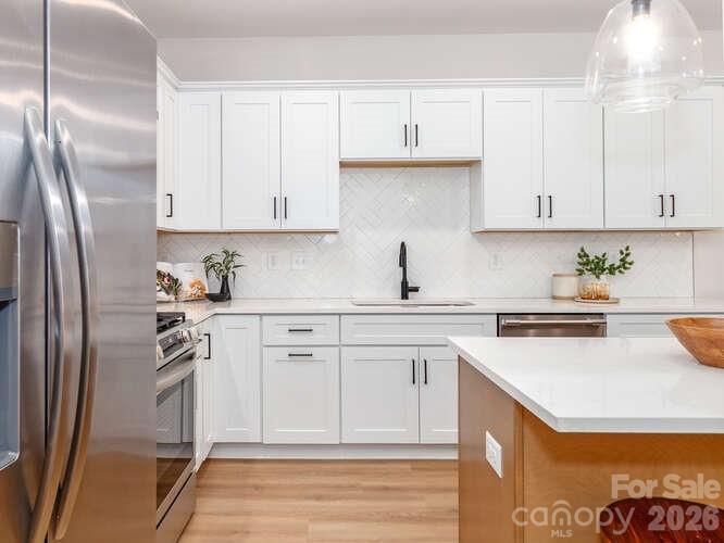 2507 Elon St, Charlotte, NC 28208