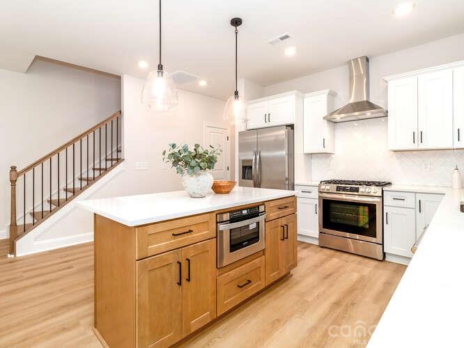 2507 Elon St, Charlotte, NC 28208