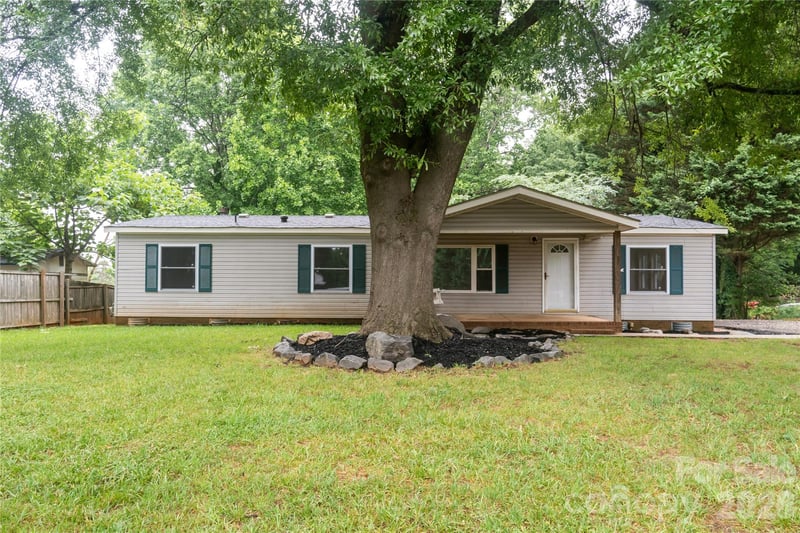 3902 Sharyn Dr, Charlotte, NC 28214