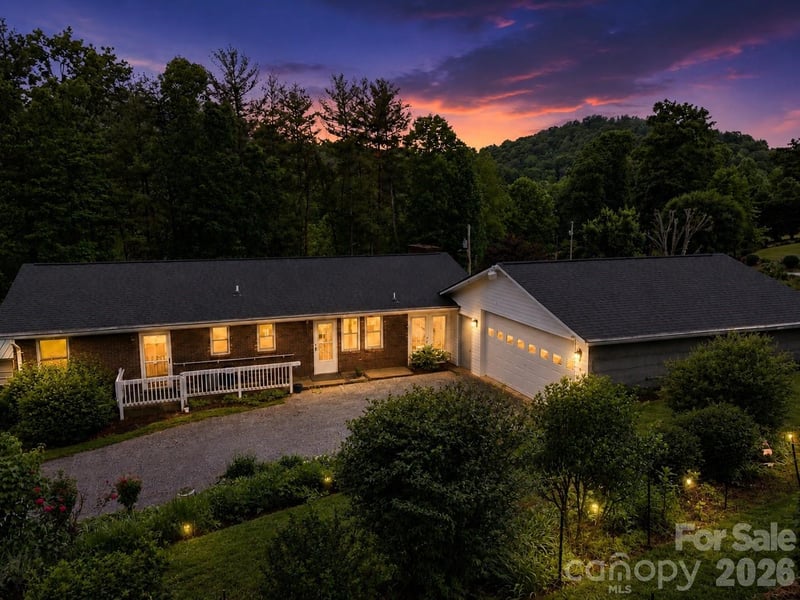 22 Webb Hill Rd, Leicester, NC 28748