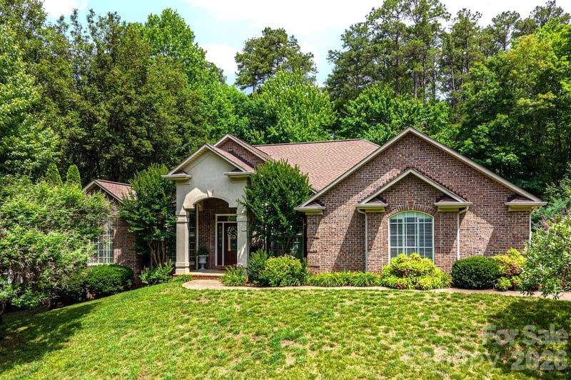 116 28th Ave, Hickory, NC 28601