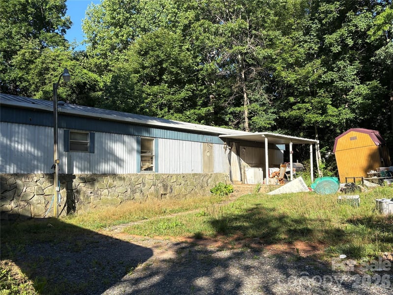 133 Oakwell Dr, Marion, NC 28752