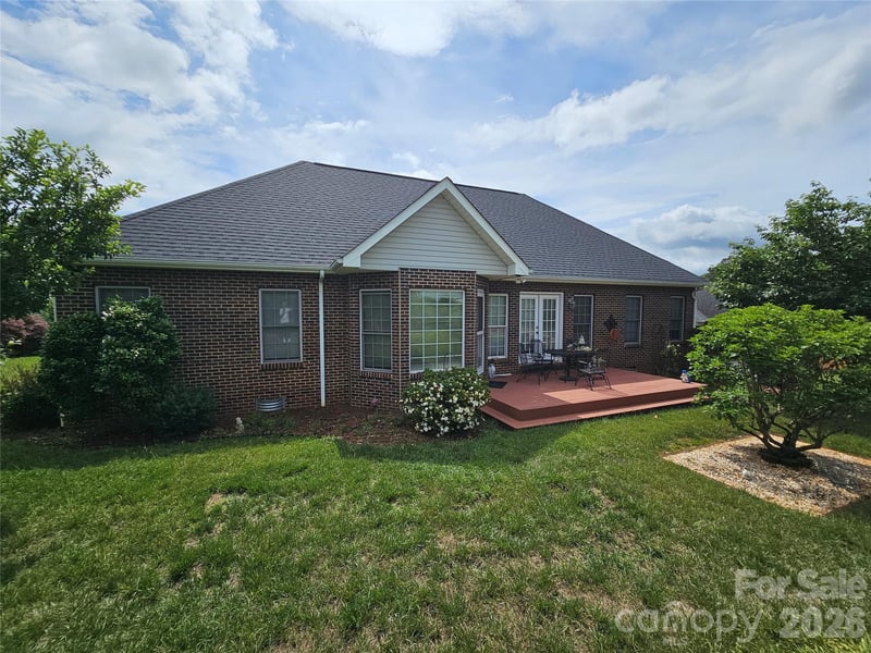 4613 19th Street Ct, Hickory, NC 28601