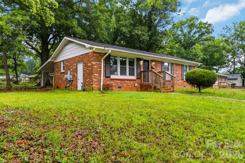1248 Rosada Dr, Charlotte, NC 28213