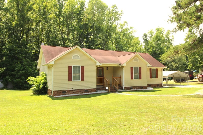 865 Highway 161 Hw, Clover, SC 29710