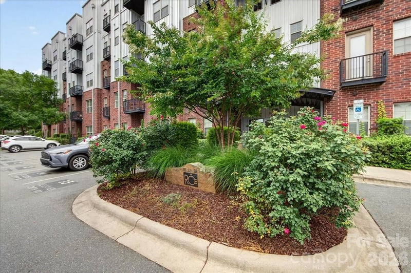 2338 Yadkin Ave #502, Charlotte, NC 28205