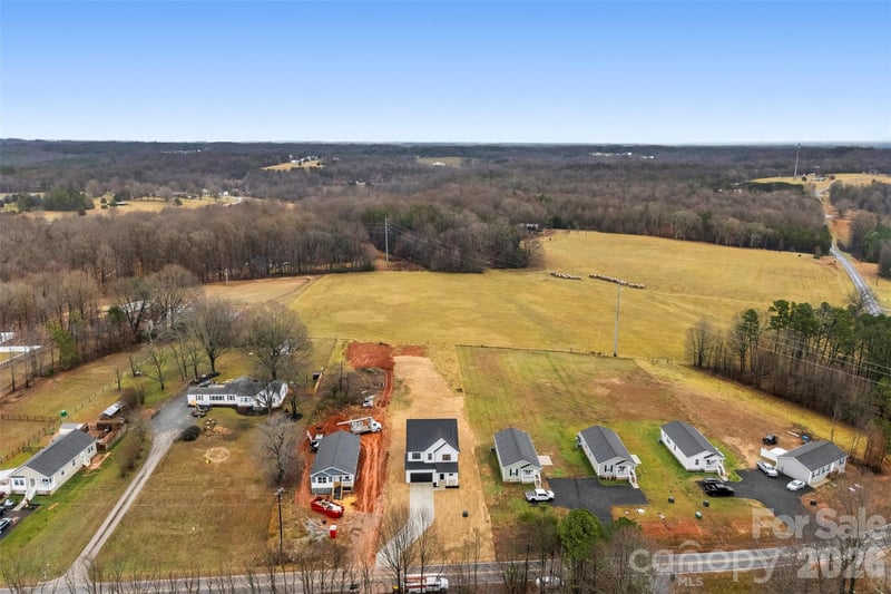 551 Perry Rd, Troutman, NC 28166