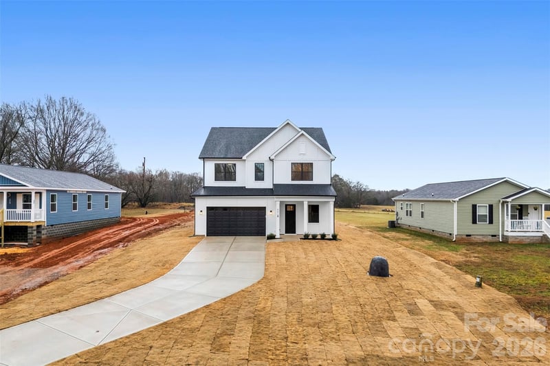 551 Perry Rd, Troutman, NC 28166