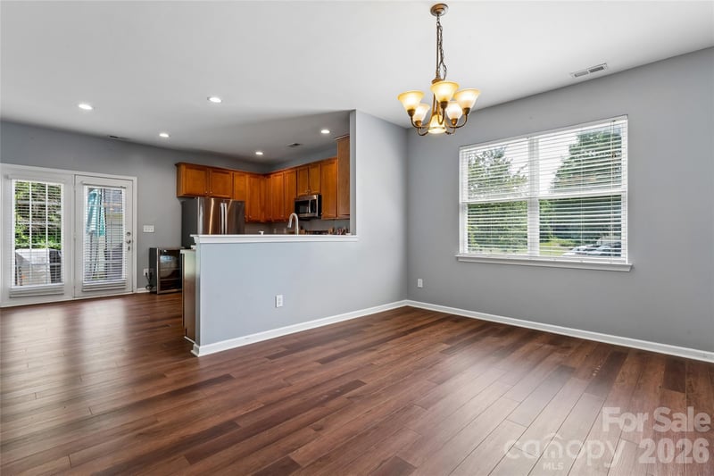 222 Flanders Dr, Mooresville, NC 28117