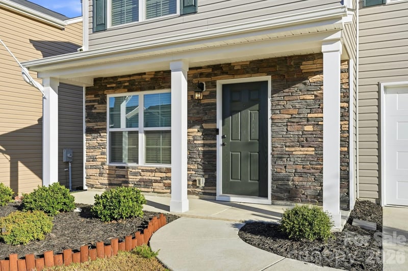 640 Joshua Tree Ln, Winston Salem, NC 27127