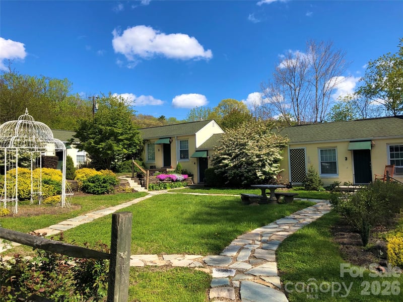 375 Weaverville Rd, Asheville, NC 28804