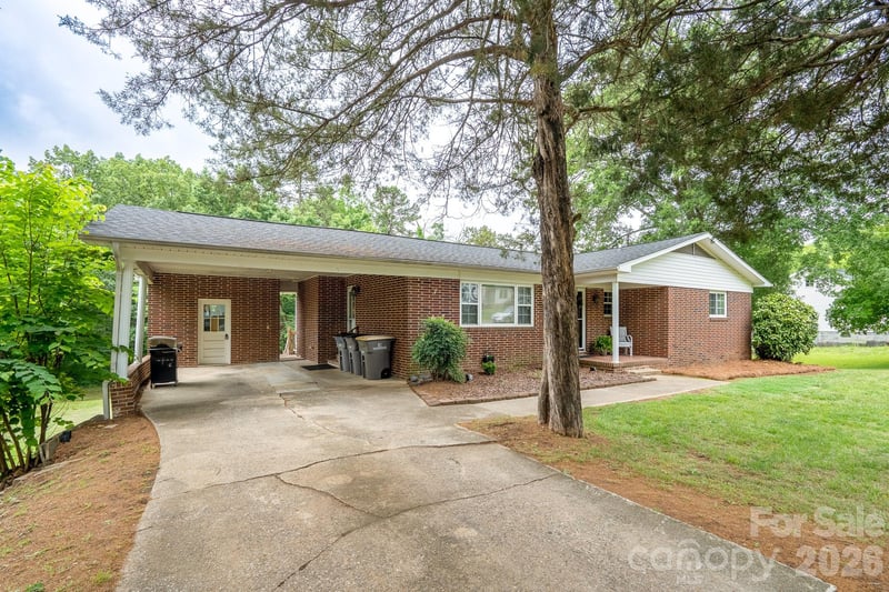 1018 Kentucky St, Kannapolis, NC 28083