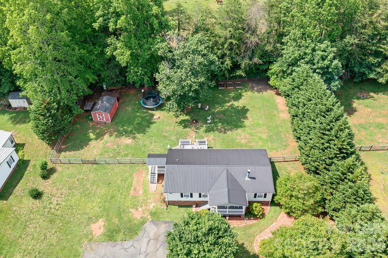 6075 Clearbrook Ln, Iron Station, NC 28080
