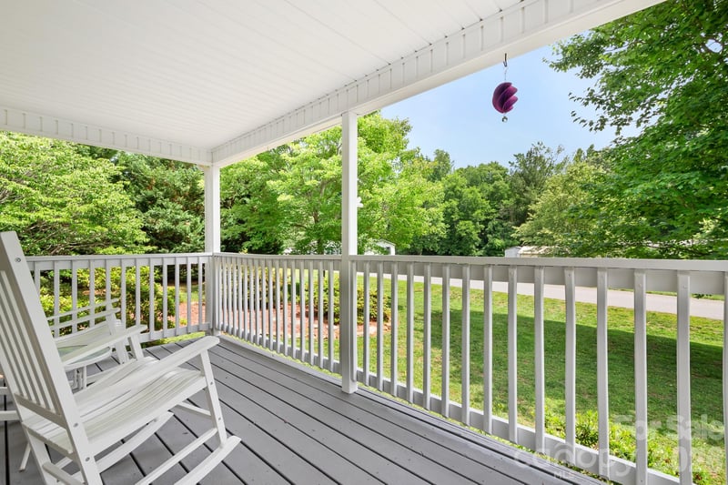 6075 Clearbrook Ln, Iron Station, NC 28080