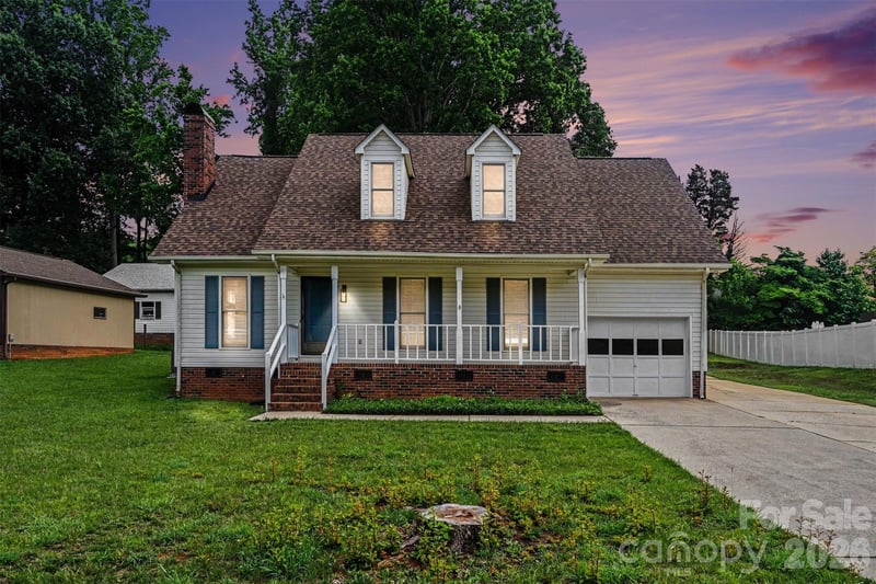 608 Azalea Ln, China Grove, NC 28023