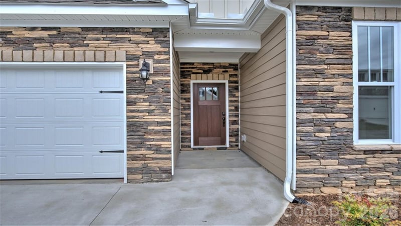 649 River Bottom Rd, Fletcher, NC 28792