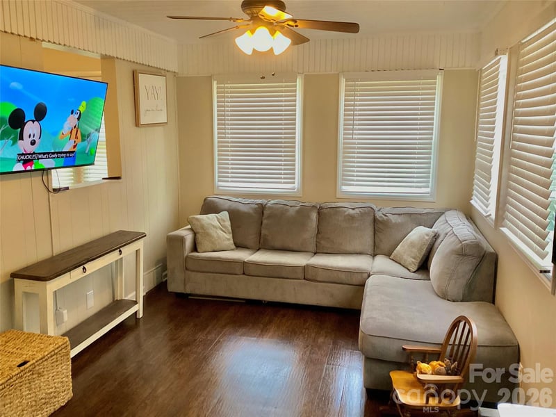 301 Woodland Dr, York, SC 29745