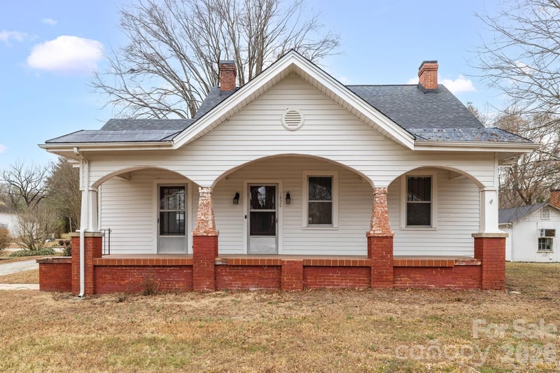 1820 Park Dr, Reidsville, NC 27320