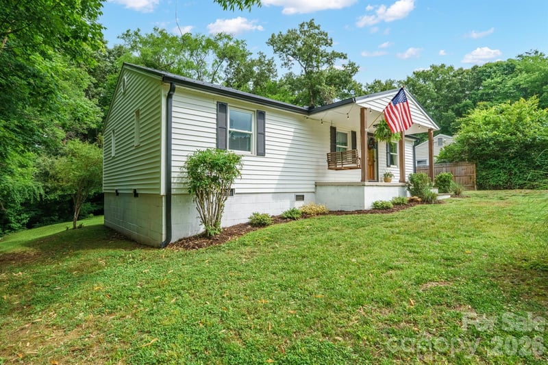 161 Holman St, Mocksville, NC 27028