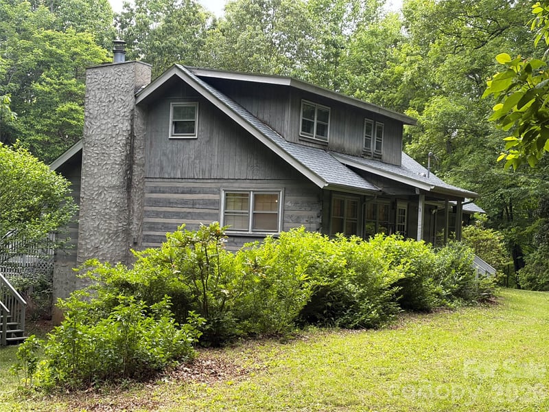 377 Woodstream Rd, Waynesville, NC 28786