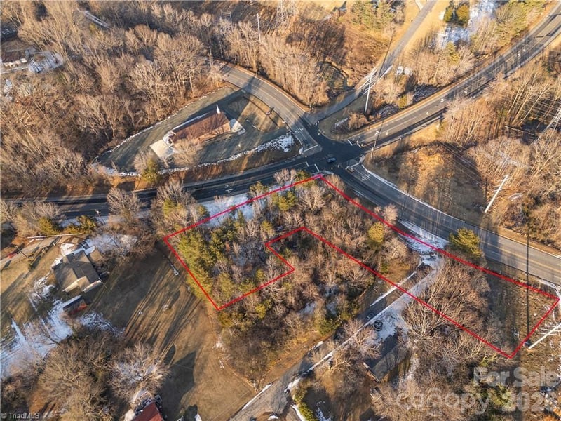 00 Richardson Dr, Reidsville, NC 27320
