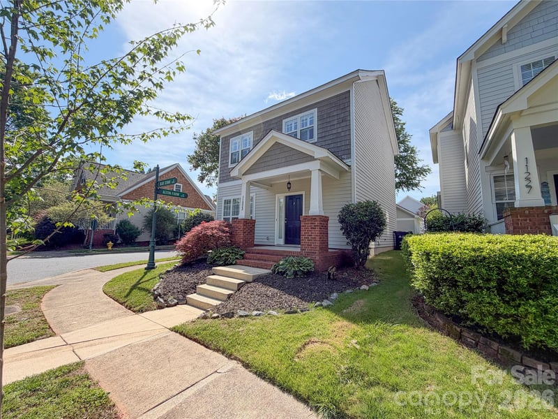 11223 Blue Cedar Ln, Charlotte, NC 28277