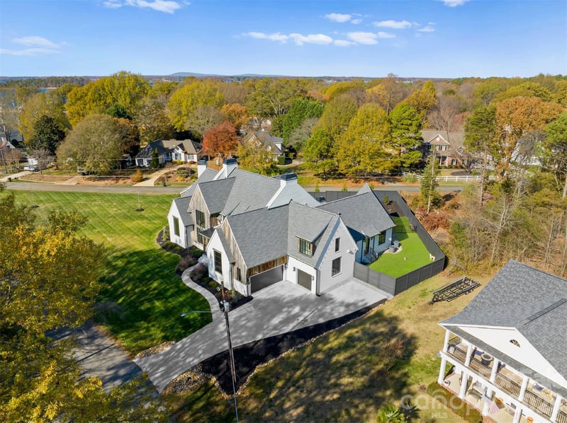 20218 Rainbow Cir, Cornelius, NC 28031