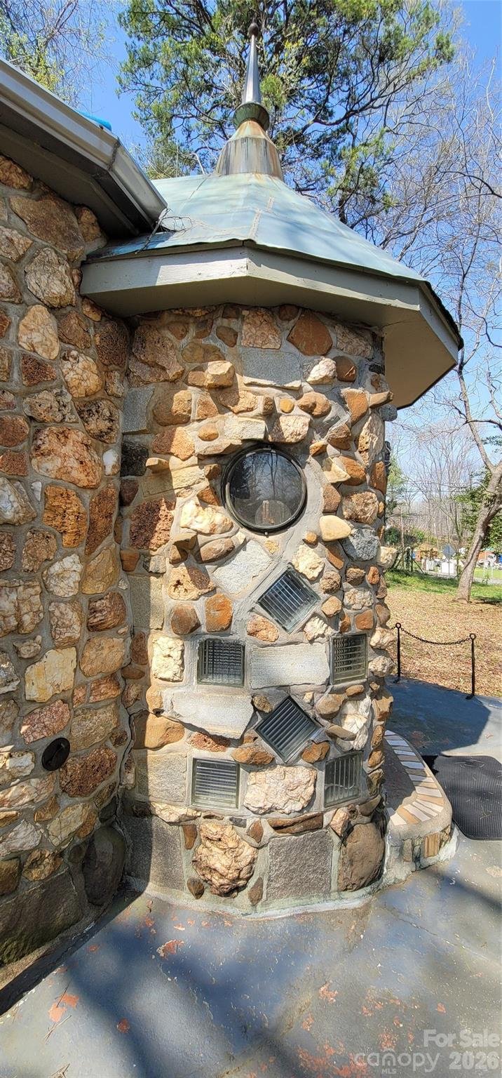 1740 Hollywood Dr, Salisbury, NC 28144