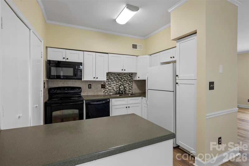 5925 Quail Hollow Rd #B, Charlotte, NC 28210