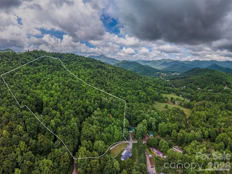 68 Long Ridge Rd, Candler, NC 28715