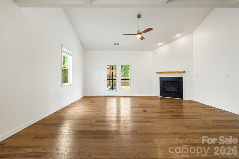 190 Water Leaf Dr, Weaverville, NC 28787