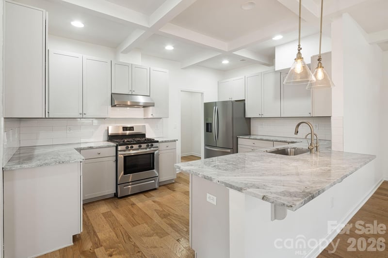 190 Water Leaf Dr, Weaverville, NC 28787