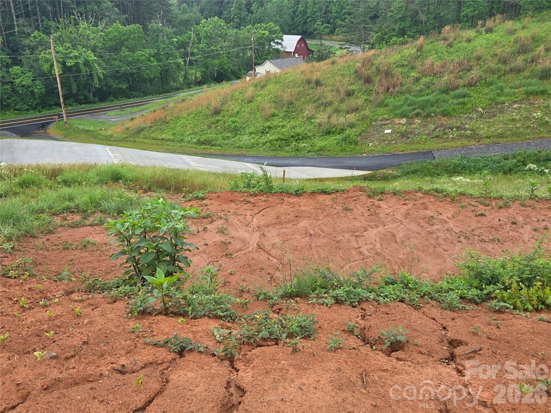 248 Big Branch Dr #2B, Mars Hill, NC 28754