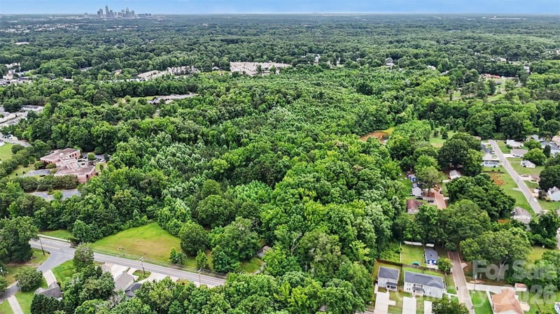 3511 Sugar Creek Rd, Charlotte, NC 28269