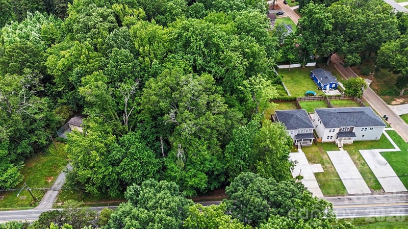 3511 Sugar Creek Rd, Charlotte, NC 28269