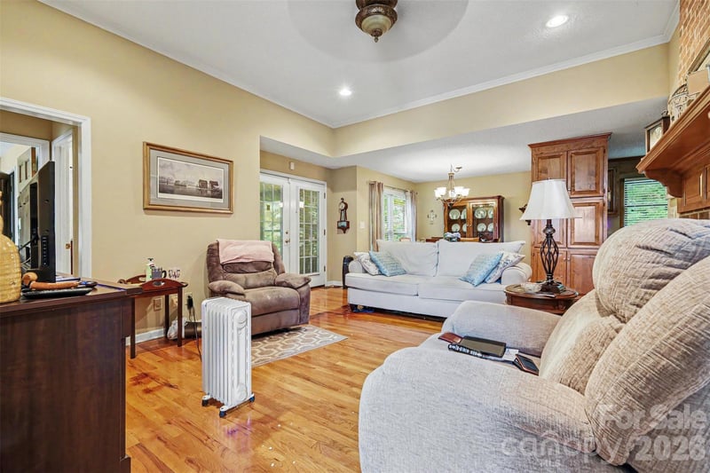 104 Provincial Rd, Gastonia, NC 28056