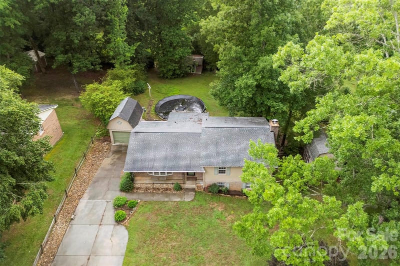 102 Stacybrook Dr, Concord, NC 28025