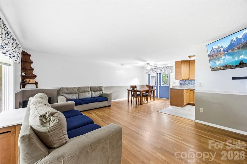 102 Stacybrook Dr, Concord, NC 28025