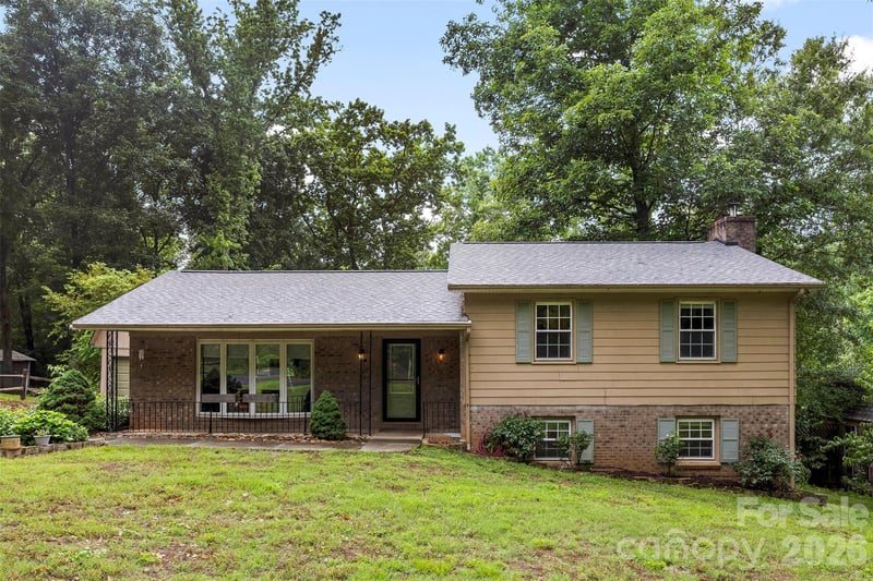 102 Stacybrook Dr, Concord, NC 28025