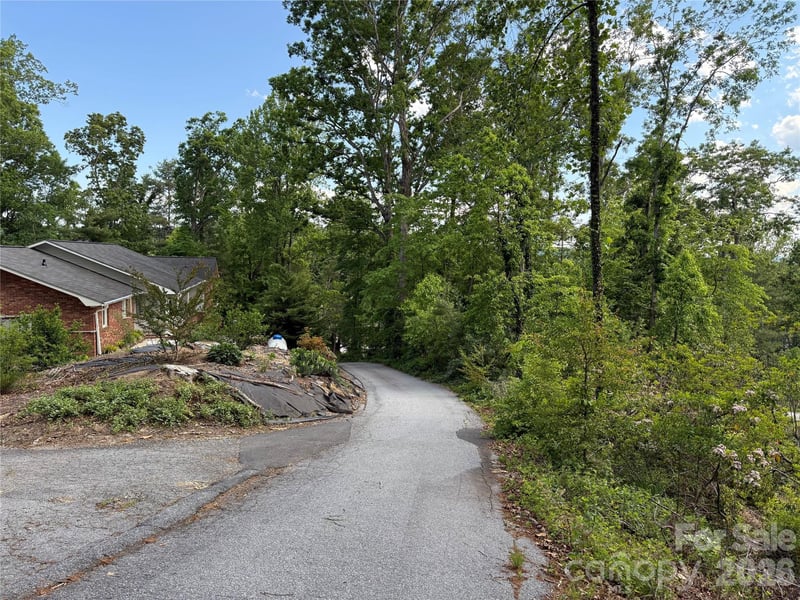 53 Will Rd #2, Hendersonville, NC 28792