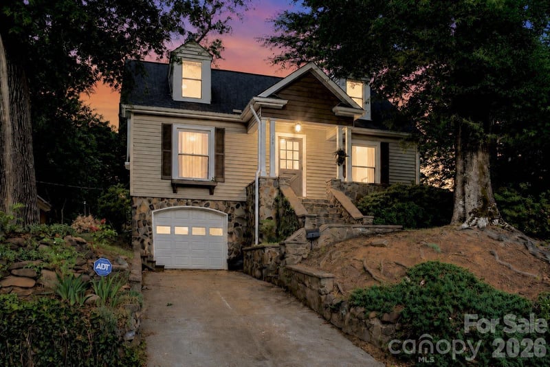 208 5th St, Albemarle, NC 28001