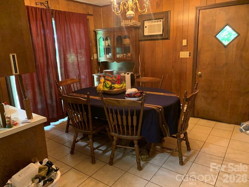 101 Ramsey St, Morganton, NC 28655