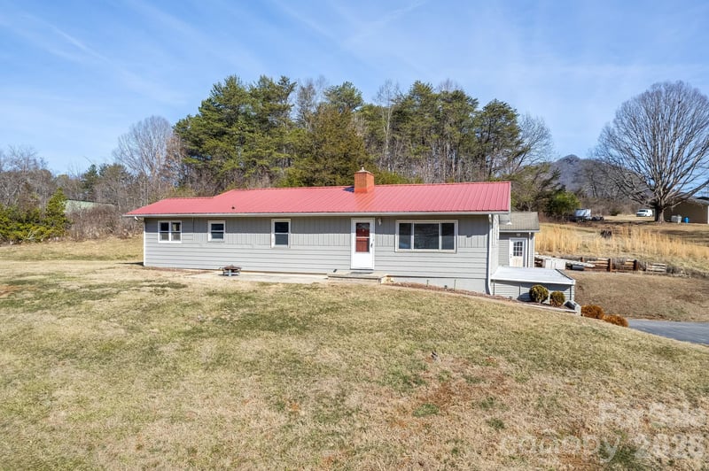 20 Cedar Farm Rd, Asheville, NC 28803
