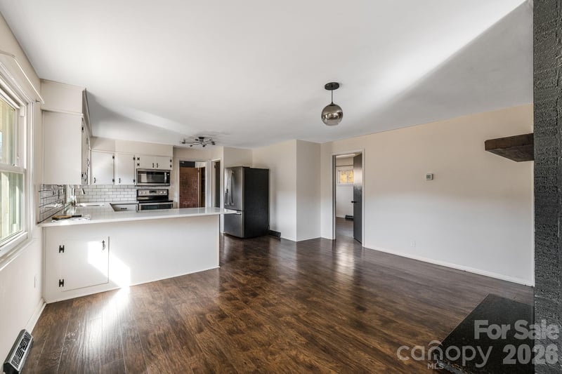 20 Cedar Farm Rd, Asheville, NC 28803
