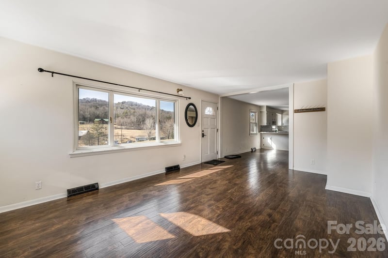20 Cedar Farm Rd, Asheville, NC 28803