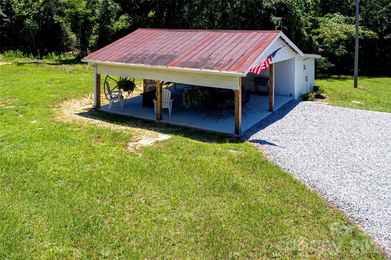 2221 New Hope Church Rd, Chester, SC 29706